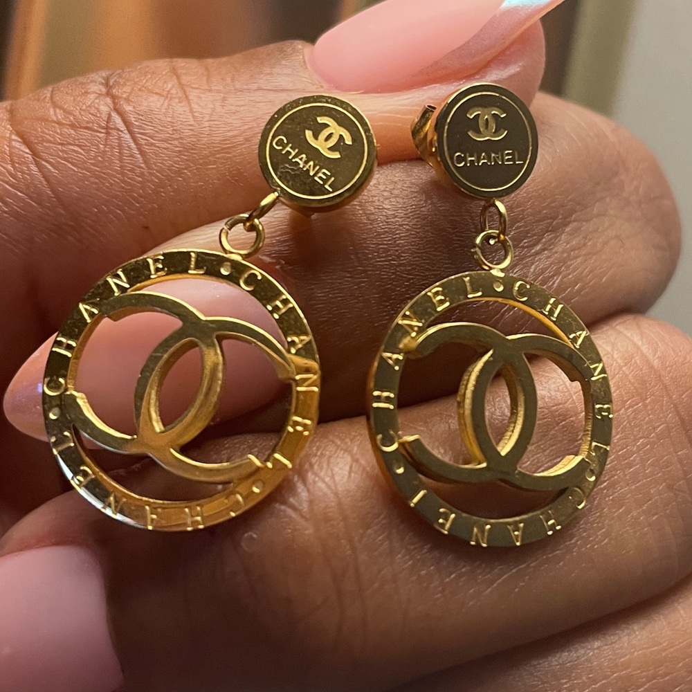 Designer inspired C earrings